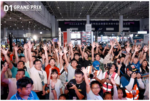 无可挑剔的, com, 角逐